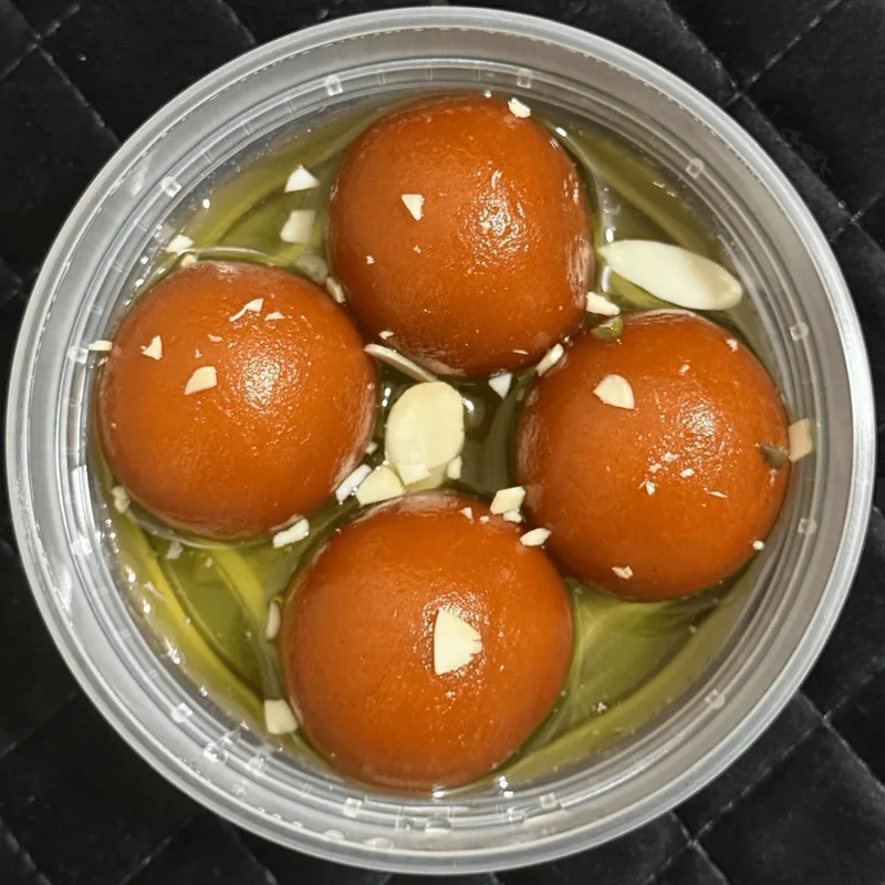 Gulab Jamun (4 Pieces)