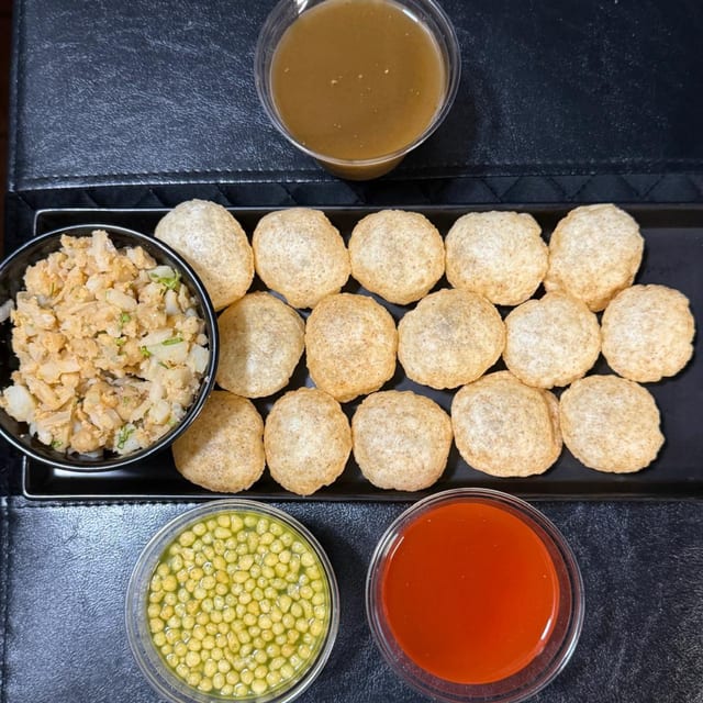 Kolkata Puchka — Authentic Indian Pani Puri Street Food.